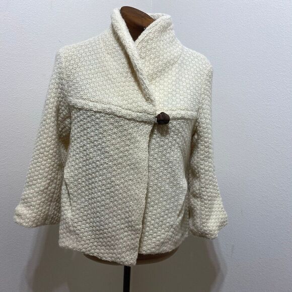 FREE PEOPLE Lambs Wool Ivory 1-button Sweater Pockets Bell Sleeves Size Medium - Picture 2 of 9